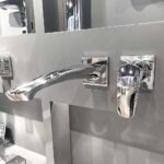 Vòi Lavabo TOTO TLG09308BB nóng lạnh, gắn tường, dòng GM (2 lỗ) - Ảnh 2