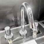 Vòi lavabo TOTO TLG11201B#MBL nóng lạnh, dòng GF (3 lỗ) đen mờ - Ảnh 3