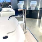 Vòi lavabo TOTO TLG11305B#PN nóng lạnh dòng GF mạ Nikel bóng ,cao 30cm - Ảnh 2