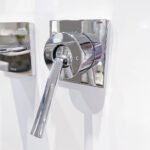 Vòi lavabo TOTO TLP02309BA#PBR nóng lạnh, gắn tường dòng ZL (2 lỗ), màu đồng bóng - Ảnh 4