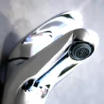 Vòi lavabo TOTO TLS03303V nóng lạnh - Ảnh 5