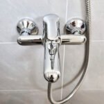 Vòi sen tắm TOTO TVSM103NSS nóng lạnh - Ảnh 2