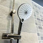 Tay sen American Standard WF-9H11HG (WF9H11HG) tròn 130mm, dòng Acacia Evolution, màu xám đen (không bao gồm dây sen & gác sen) - Ảnh 2